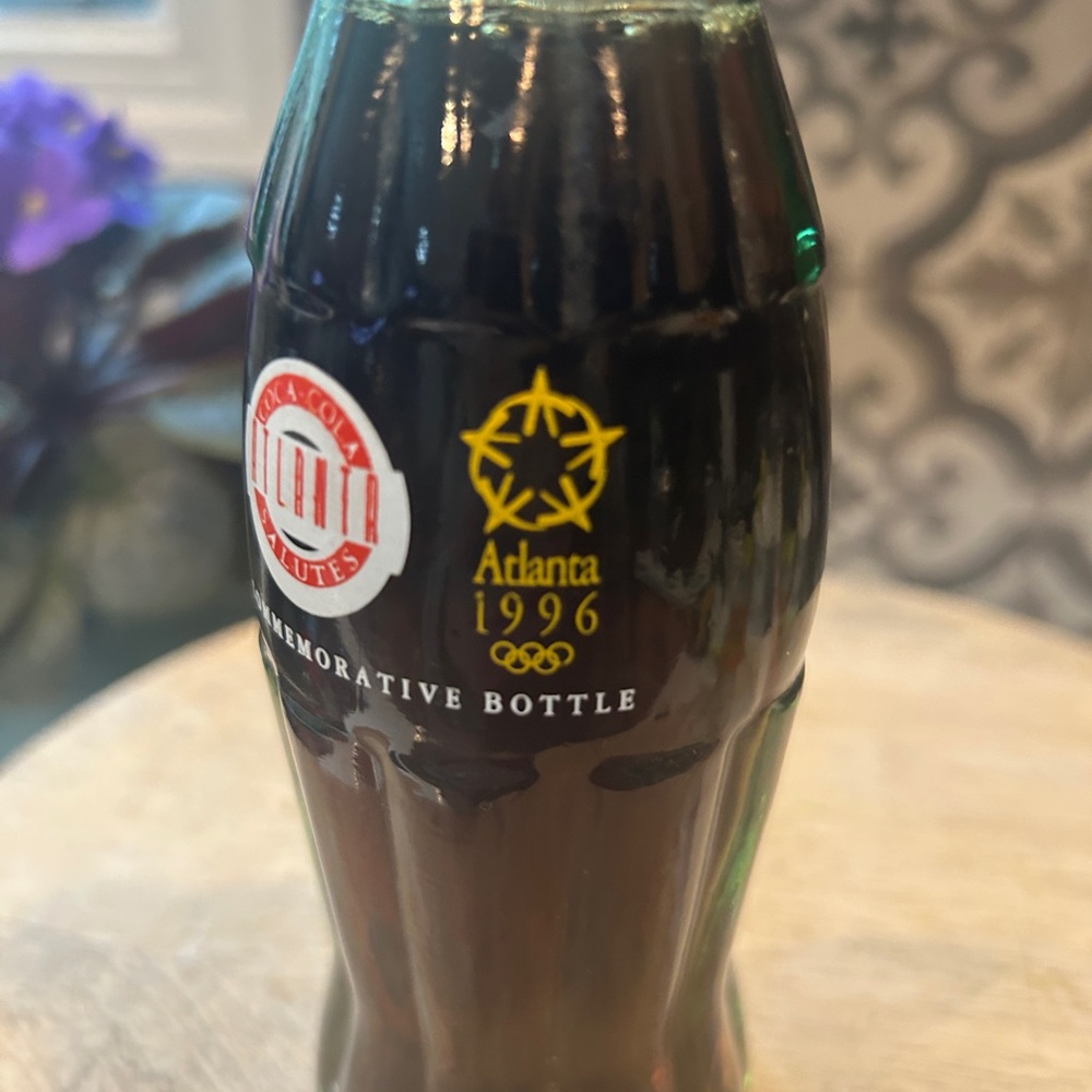 VINTAGE- UNOPENED 1996 OLYMPICS COMMEMORATIVE COCA COLA BOTTLE - 6.5 OZ.